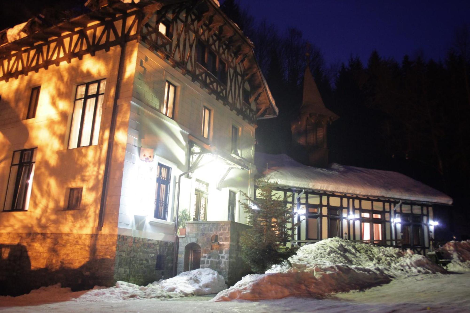 Hotel Stavilar Sinaia Esterno foto