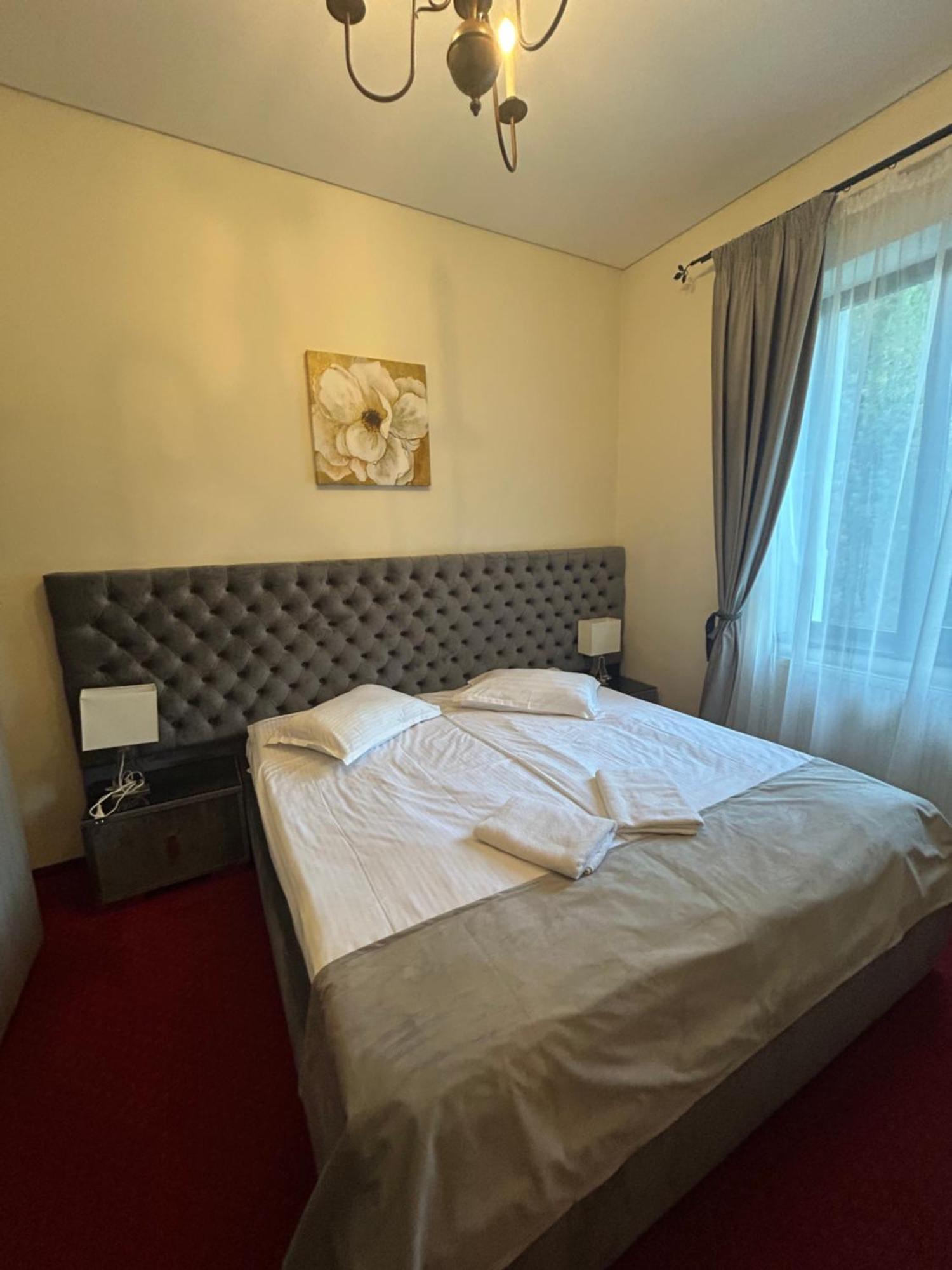 Hotel Stavilar Sinaia Esterno foto